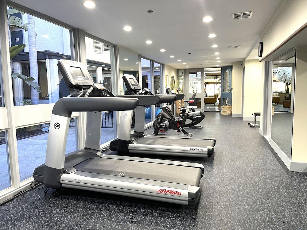 เอเทรียม โฮเทล แอต ออเรนจ์ เคาน์ตี แอร์พอร์ต Hotel เออร์ไวน์ ภายนอก รูปภาพ