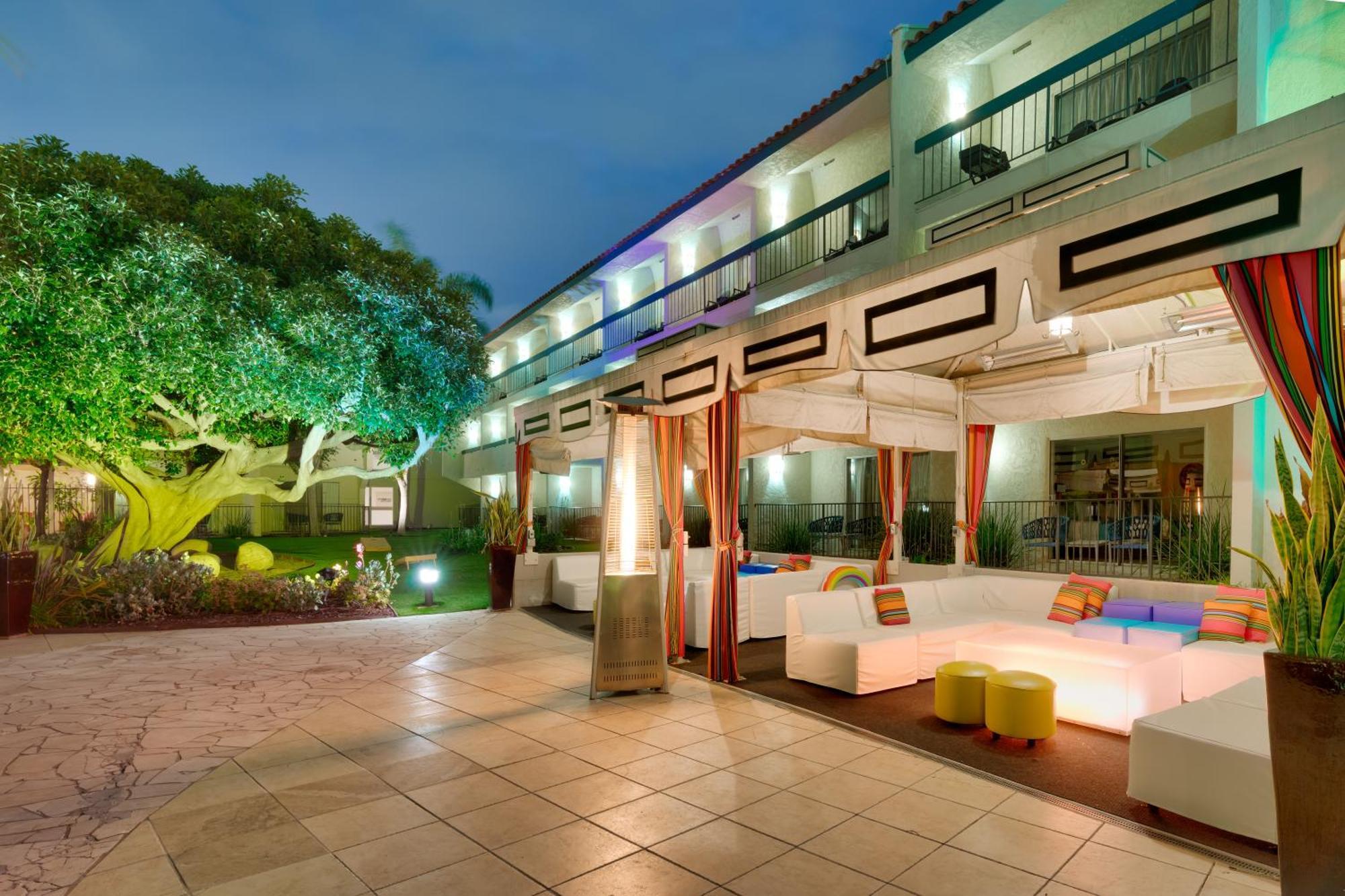 เอเทรียม โฮเทล แอต ออเรนจ์ เคาน์ตี แอร์พอร์ต Hotel เออร์ไวน์ ภายนอก รูปภาพ